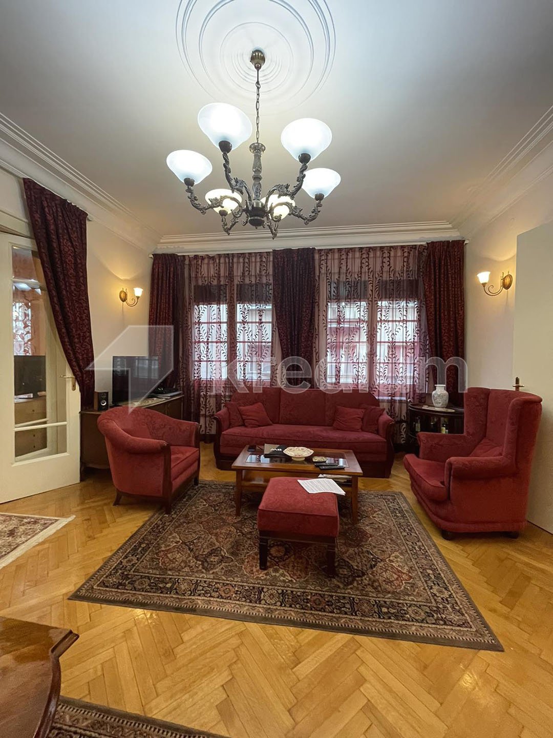 Predivan salonac u Nušićevoj